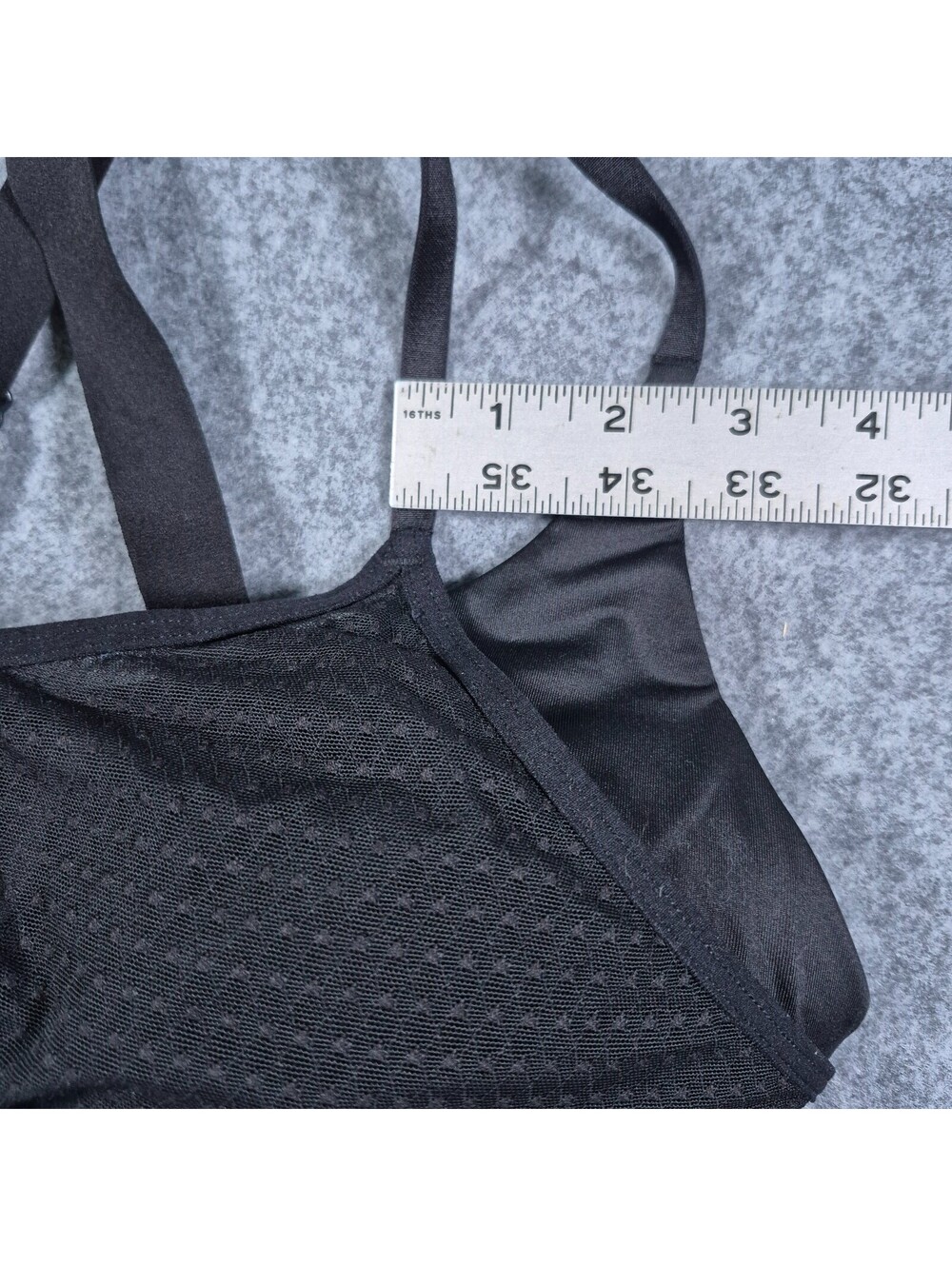 Victorias Secret Maximum Support Lightweight Sports Bra Black 34DD  Breathable - Picture 13 of 13